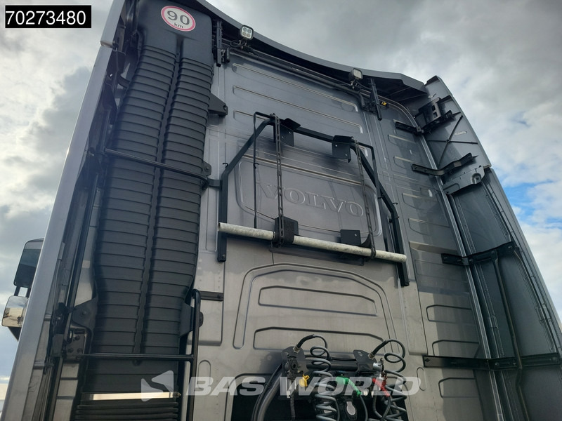 Volvo FH16 750 4X2 NL-Truck APK 08-2026! XL 2x Tanks Standklima ACC Alcoa's LED - Tracteur routier: photos 5 Volvo FH16 750 4X2 NL-Truck APK 08-2026! XL 2x Tanks Standklima ACC Alcoa's LED - Tracteur routier: photos 5