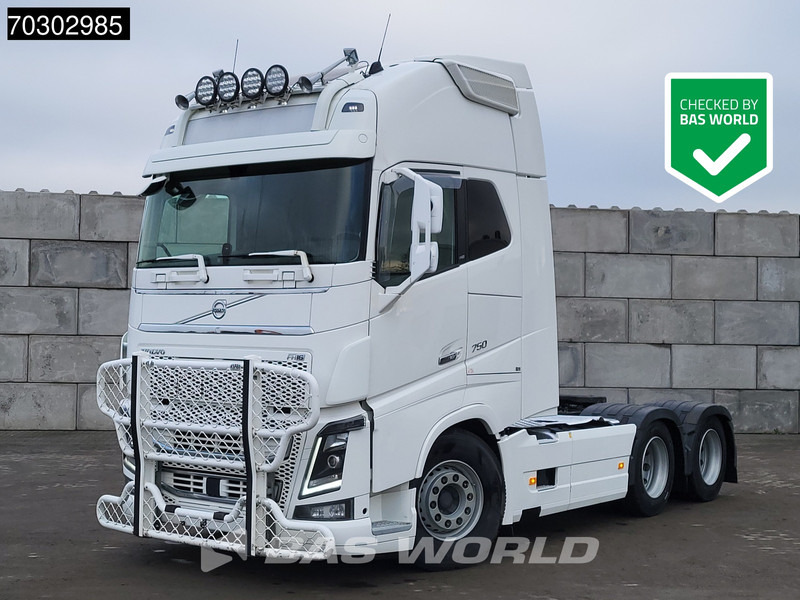 Volvo FH16 750 FH16 6X4 XL Retarder Full-Air 2xTanks Hydraulik - Tracteur routier: photos 1 Volvo FH16 750 FH16 6X4 XL Retarder Full-Air 2xTanks Hydraulik - Tracteur routier: photos 1