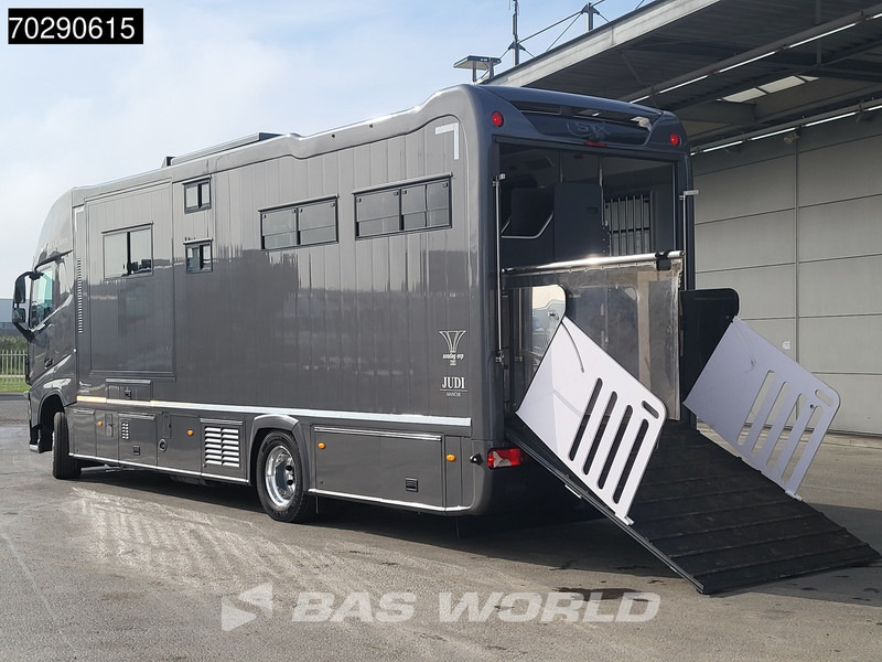 Volvo FH 420 FH 4X2 NL-Truck STX Horse truck + Living 4 Horses Navi ACC Euro 6 - Camion chevaux: photos 2 Volvo FH 420 FH 4X2 NL-Truck STX Horse truck + Living 4 Horses Navi ACC Euro 6 - Camion chevaux: photos 2