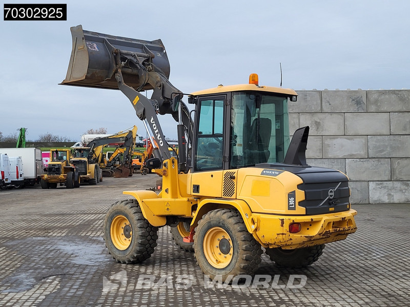 Volvo L30 G - Chargeuse sur pneus: photos 5 Volvo L30 G - Chargeuse sur pneus: photos 5