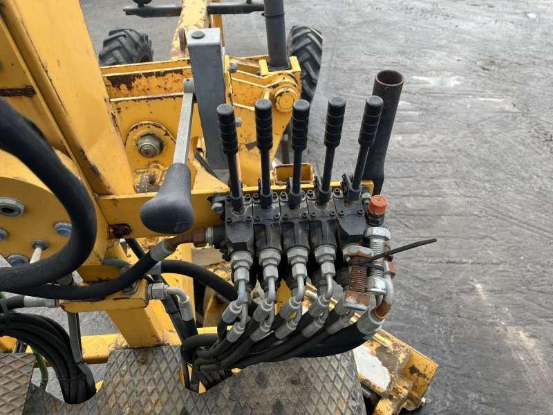 Niveleuse Ausa OP NV2500: photos 36