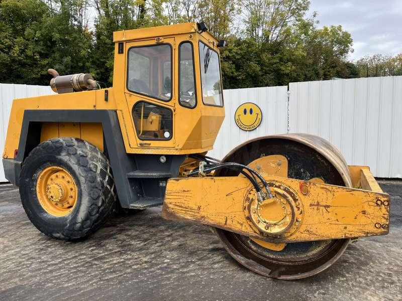 Bomag BW213D - Compacteur mixte: photos 1 Bomag BW213D - Compacteur mixte: photos 1