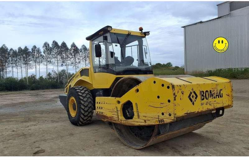 Bomag BW219-D5 - Compacteur mixte: photos 1 Bomag BW219-D5 - Compacteur mixte: photos 1