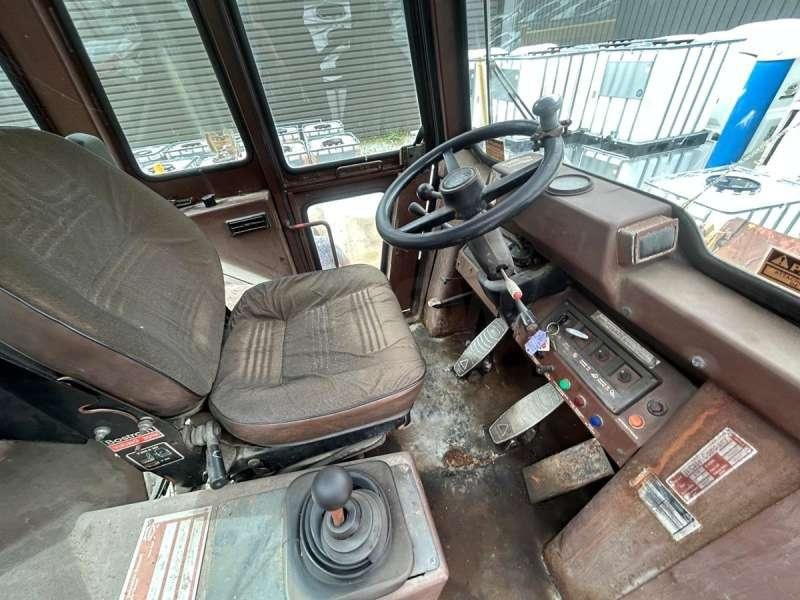 Chargeuse sur pneus Case W14: photos 24 Chargeuse sur pneus Case W14: photos 24