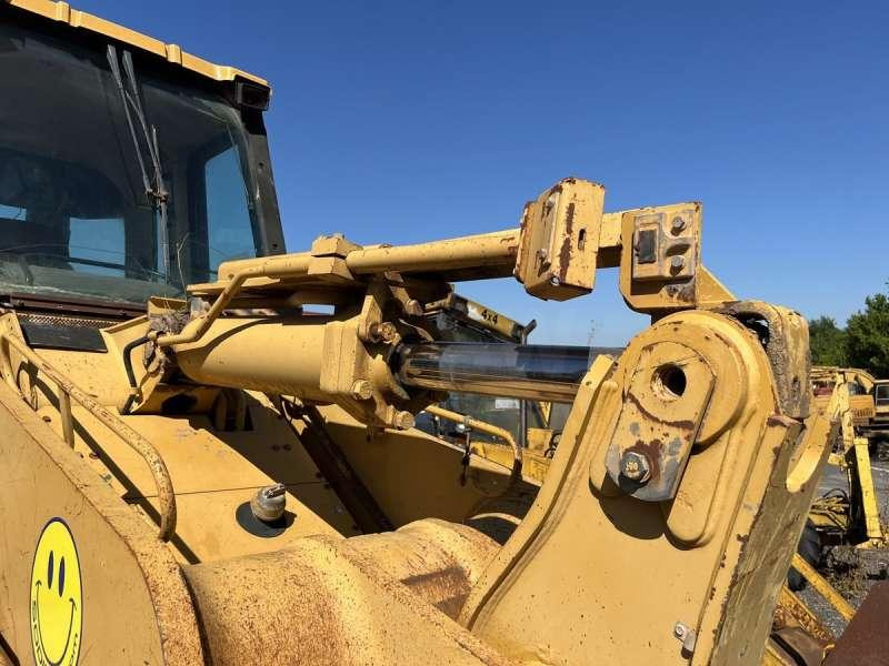 Chargeuse sur chenilles Caterpillar 963C - POUR PIECES: photos 33
