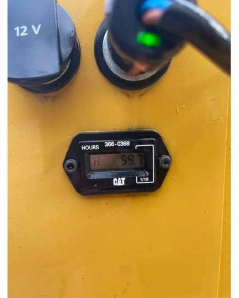 Caterpillar CB1.7 - Rouleau compresseur: photos 5 Caterpillar CB1.7 - Rouleau compresseur: photos 5
