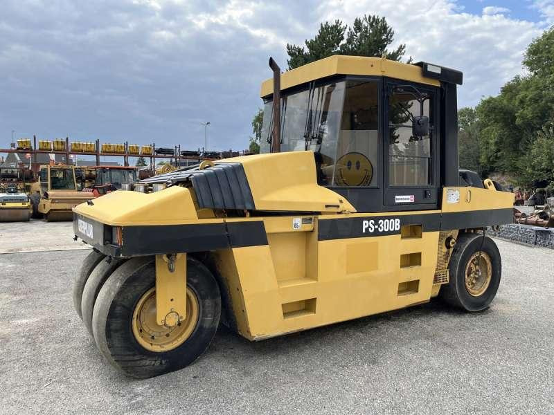 Caterpillar PS300B - Compacteur à pneus: photos 3 Caterpillar PS300B - Compacteur à pneus: photos 3