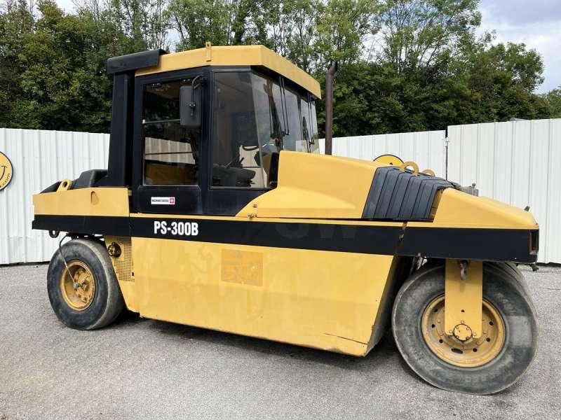 Caterpillar PS300B - Compacteur à pneus: photos 1 Caterpillar PS300B - Compacteur à pneus: photos 1