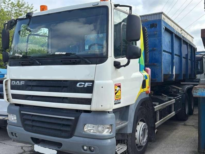 DAF Camion Ampliroll DAF 85.460 6x4 CF - Camion ampliroll: photos 1 DAF Camion Ampliroll DAF 85.460 6x4 CF - Camion ampliroll: photos 1