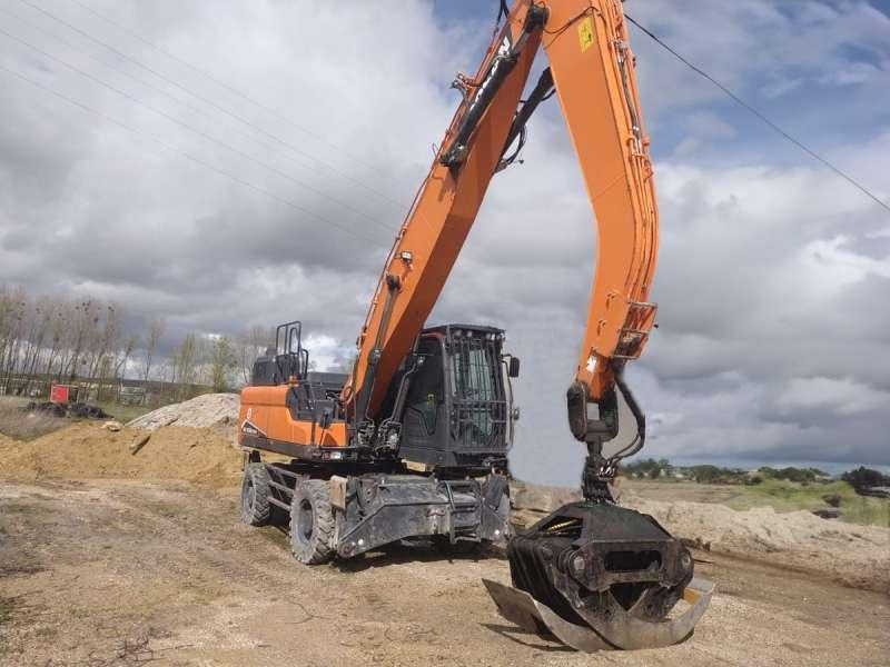 Doosan DX250WMH-7 - Pelle sur pneus: photos 5 Doosan DX250WMH-7 - Pelle sur pneus: photos 5