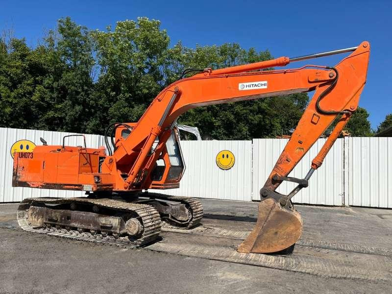 Hitachi UH073 - Pelle sur chenille: photos 1 Hitachi UH073 - Pelle sur chenille: photos 1