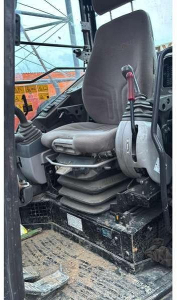 Hitachi ZX85USB-5A - Pelle sur chenille: photos 5 Hitachi ZX85USB-5A - Pelle sur chenille: photos 5