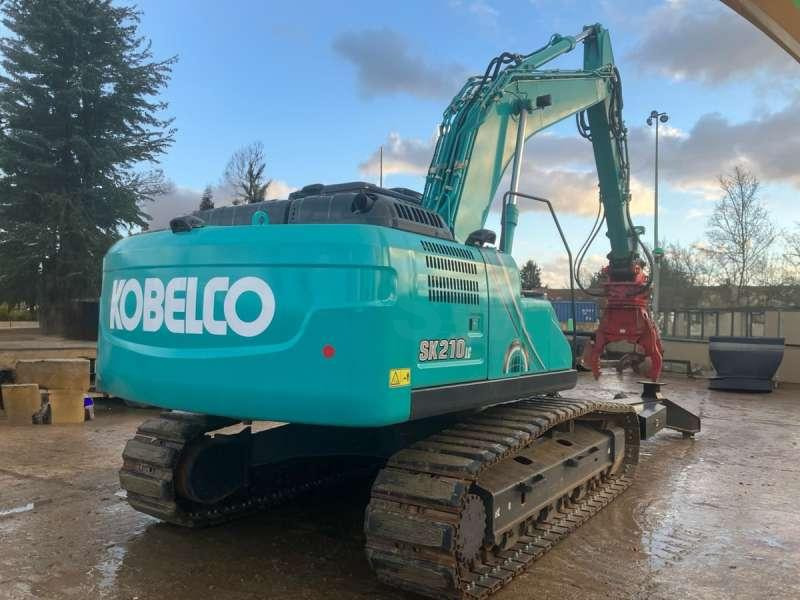 Kobelco SK210LC-10E - Pelle de manutention: photos 4 Kobelco SK210LC-10E - Pelle de manutention: photos 4