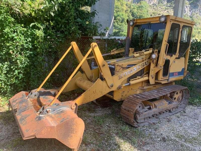 Komatsu D21S-6 - Chargeuse sur chenilles: photos 1 Komatsu D21S-6 - Chargeuse sur chenilles: photos 1