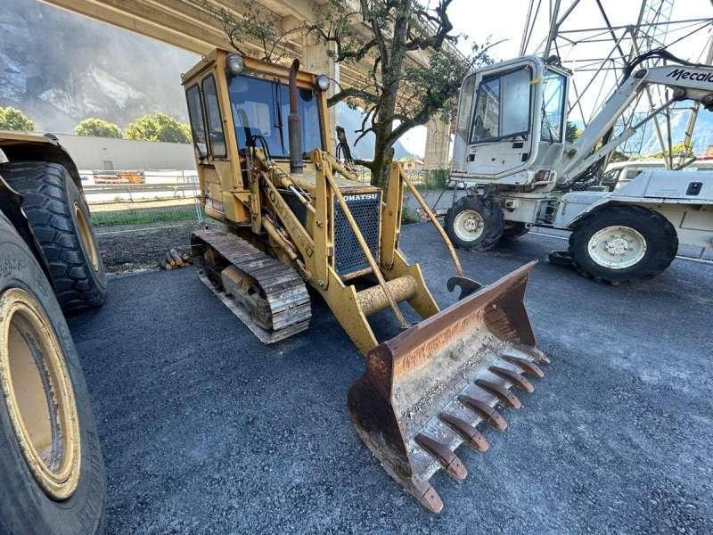 Komatsu D21S-6 - Chargeuse sur chenilles: photos 5 Komatsu D21S-6 - Chargeuse sur chenilles: photos 5