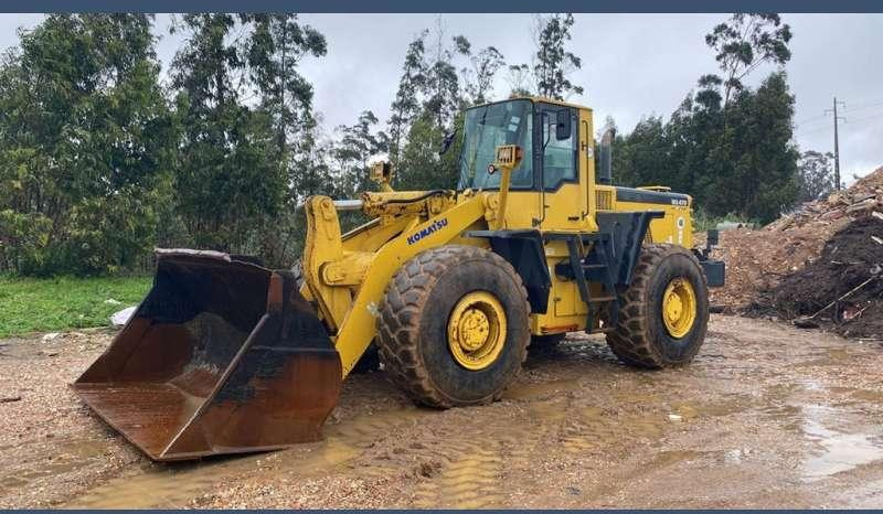 Komatsu WA470-3A - Chargeuse sur pneus: photos 1 Komatsu WA470-3A - Chargeuse sur pneus: photos 1