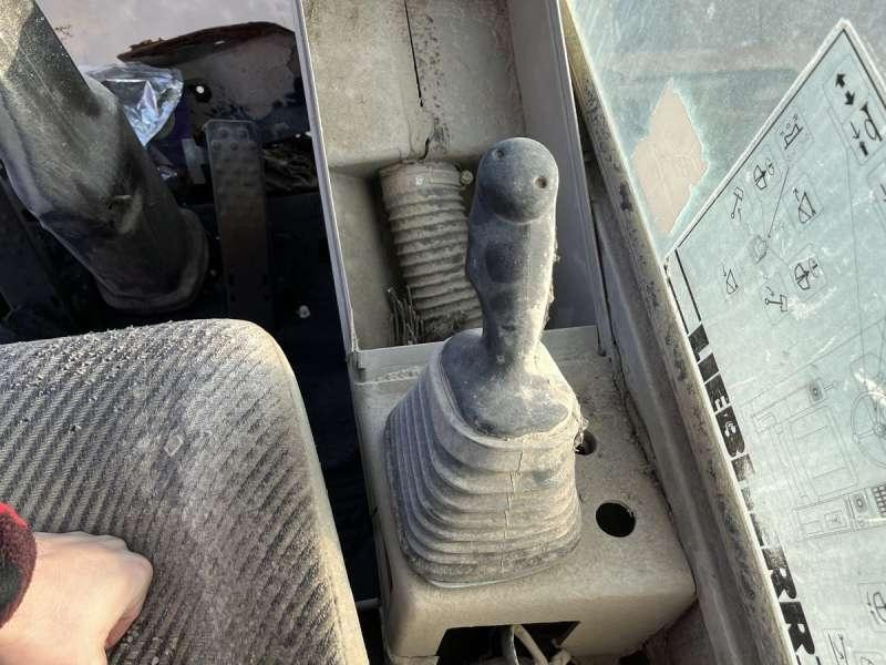Pelle sur pneus Liebherr A316 - POUR PIECES: photos 42