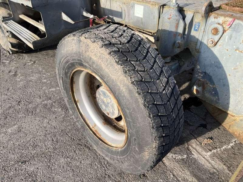 Pelle sur pneus Liebherr A316 - POUR PIECES: photos 27