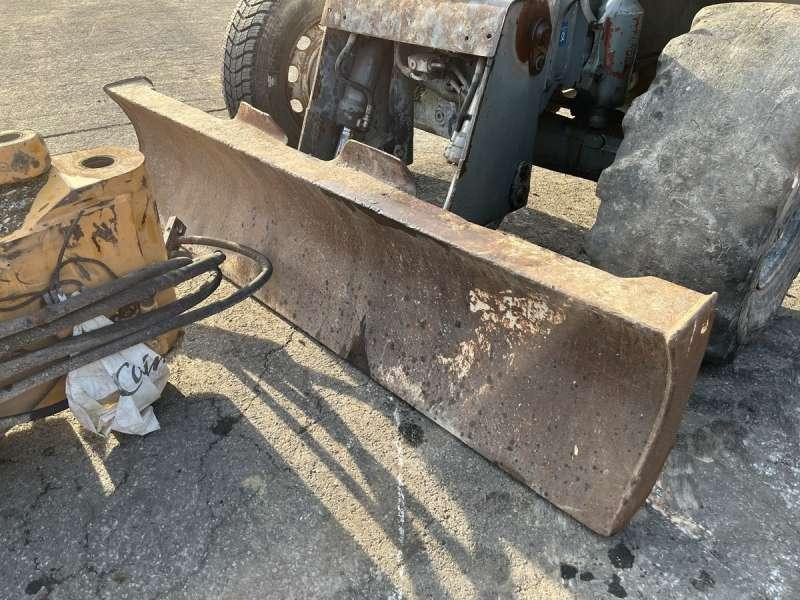 Pelle sur pneus Liebherr A316 - POUR PIECES: photos 24