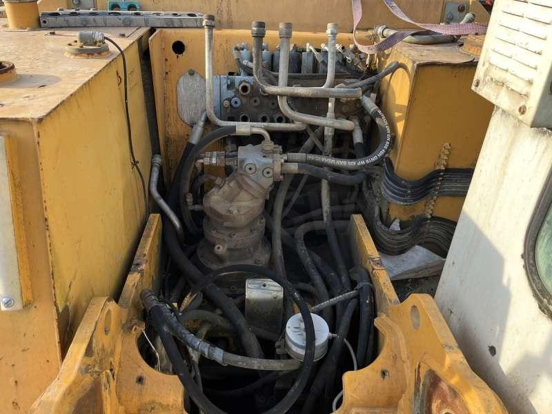 Pelle sur pneus Liebherr A316 - POUR PIECES: photos 33