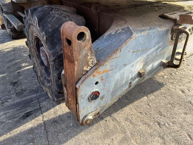 Pelle sur pneus Liebherr A316 - POUR PIECES: photos 35
