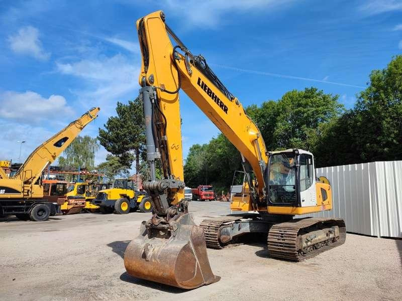 Liebherr R 926 - Pelle sur chenille: photos 2 Liebherr R 926 - Pelle sur chenille: photos 2