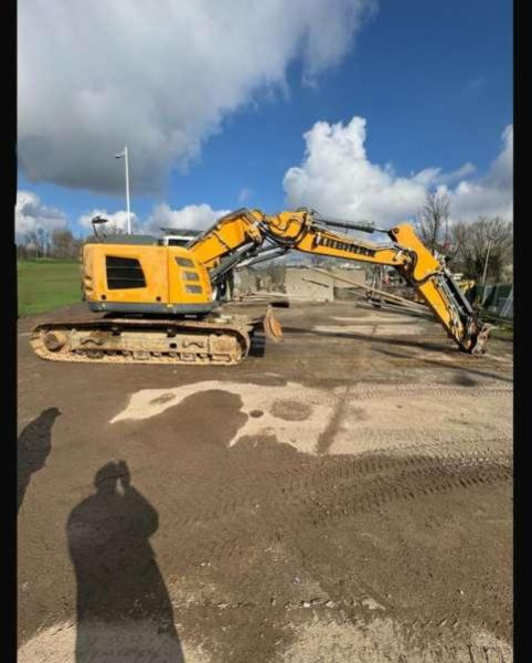 Liebherr R926 COMPACT - Pelle sur chenille: photos 3 Liebherr R926 COMPACT - Pelle sur chenille: photos 3