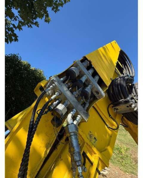 MENZI MUCK M525 - Pelle araignée: photos 4 MENZI MUCK M525 - Pelle araignée: photos 4