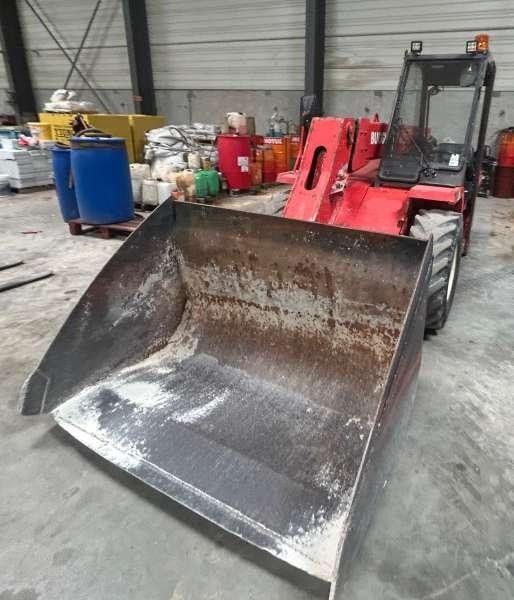Manitou Buggiscopic BT420 - Chariot télescopique: photos 3 Manitou Buggiscopic BT420 - Chariot télescopique: photos 3
