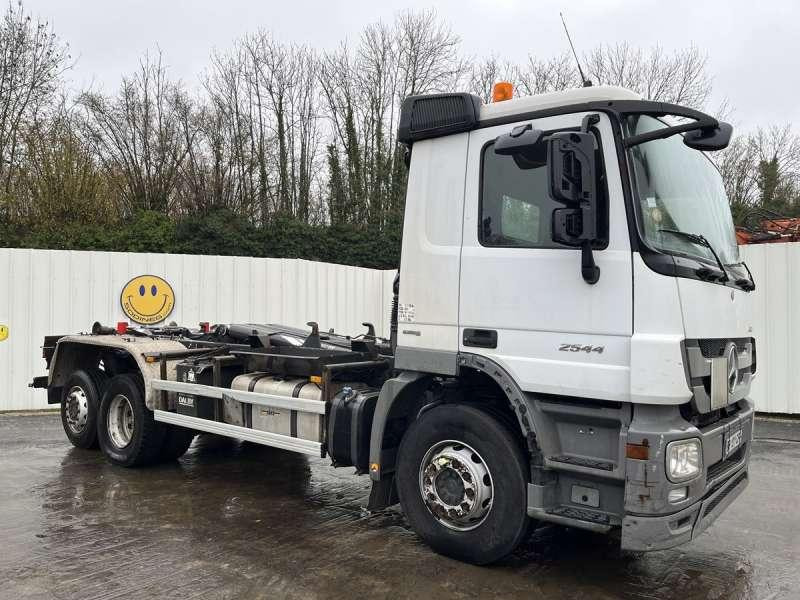 Mercedes ACTROS 2544 - Camion ampliroll: photos 1 Mercedes ACTROS 2544 - Camion ampliroll: photos 1