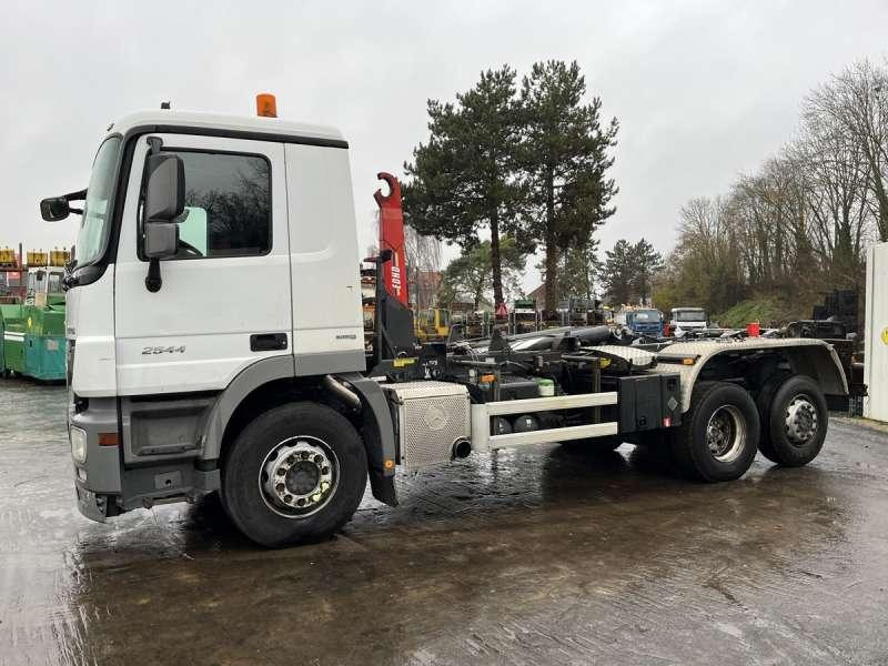 Mercedes ACTROS 2544 - Camion ampliroll: photos 3 Mercedes ACTROS 2544 - Camion ampliroll: photos 3
