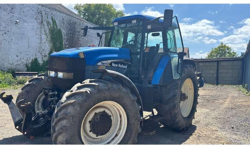 New Holland TM175 - Tracteur agricole: photos 1 New Holland TM175 - Tracteur agricole: photos 1