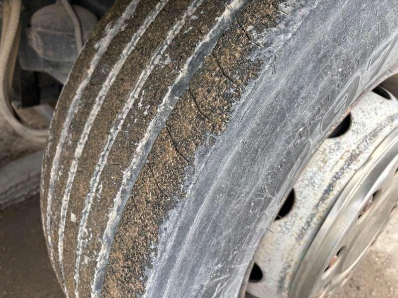 Camion plateau Scania R420: photos 22 Camion plateau Scania R420: photos 22