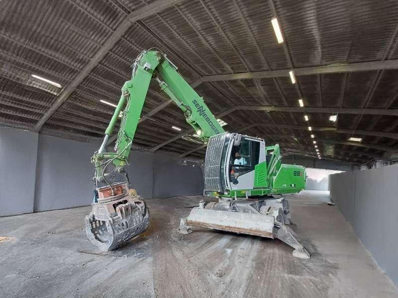 Sennebogen 818 - Pelle de manutention: photos 1 Sennebogen 818 - Pelle de manutention: photos 1