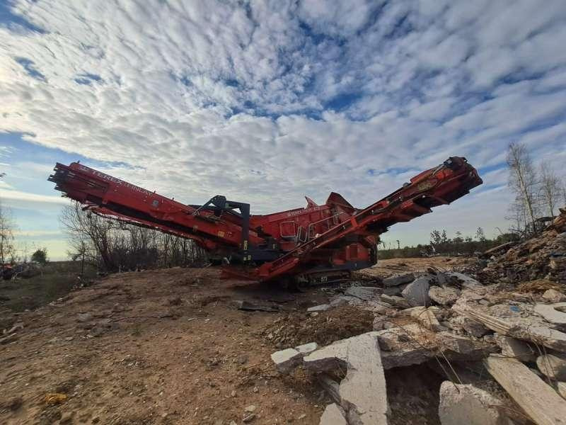 Terex FINLAY 873 - Crible: photos 1 Terex FINLAY 873 - Crible: photos 1