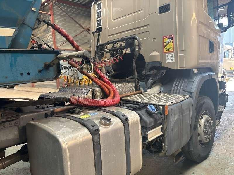 Scania G450 4X4 - Tracteur routier: photos 4 Scania G450 4X4 - Tracteur routier: photos 4