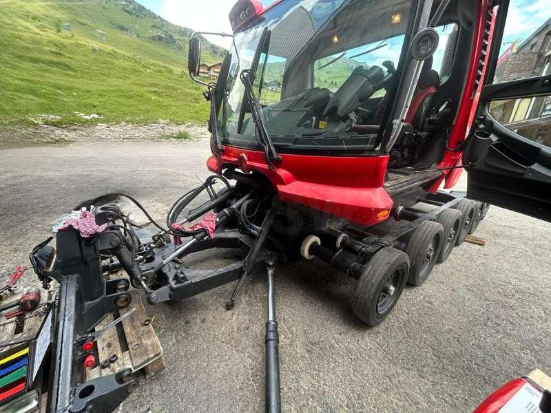 PISTENBULLY 600 - Véhicule de voirie/ Spécial: photos 4 PISTENBULLY 600 - Véhicule de voirie/ Spécial: photos 4