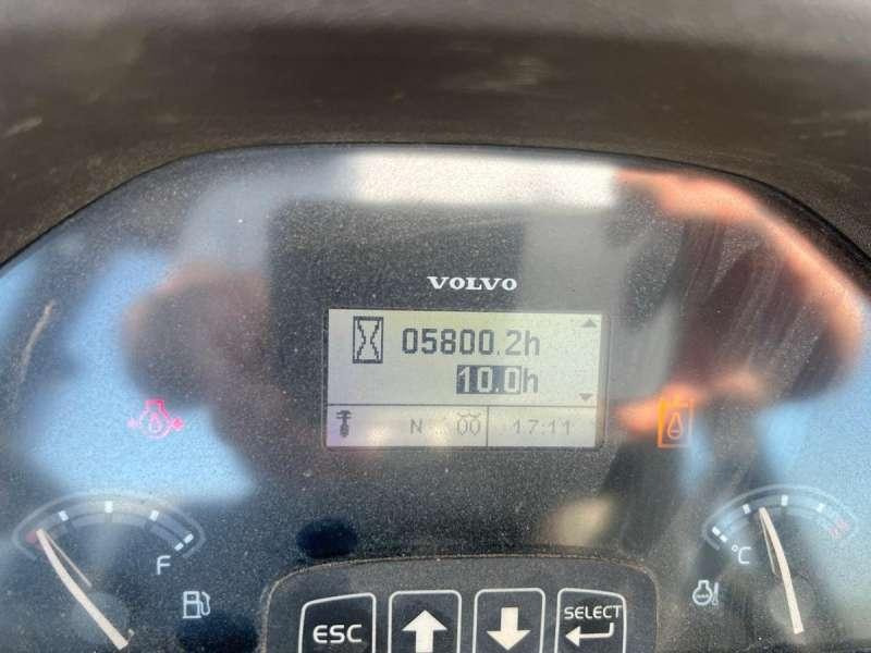 Volvo BL71B - Tractopelle: photos 5 Volvo BL71B - Tractopelle: photos 5