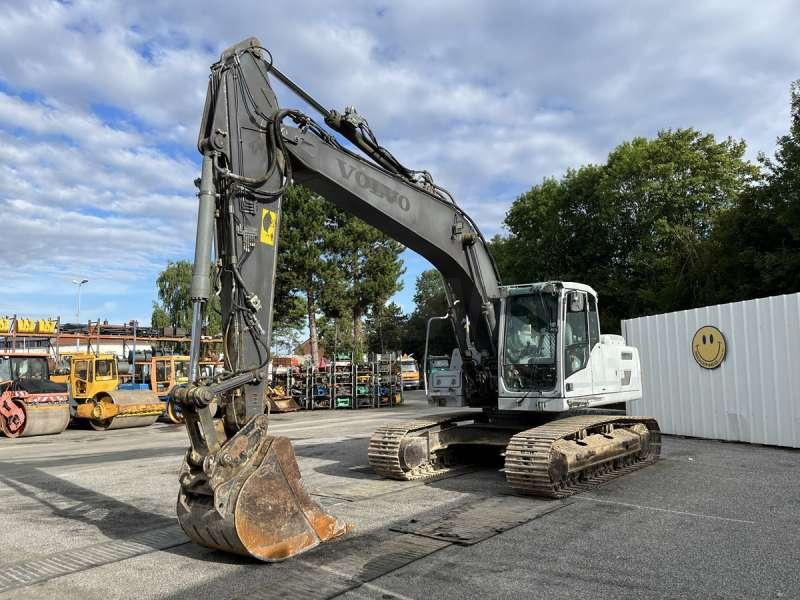 Volvo EC220DL - Pelle sur chenille: photos 2 Volvo EC220DL - Pelle sur chenille: photos 2