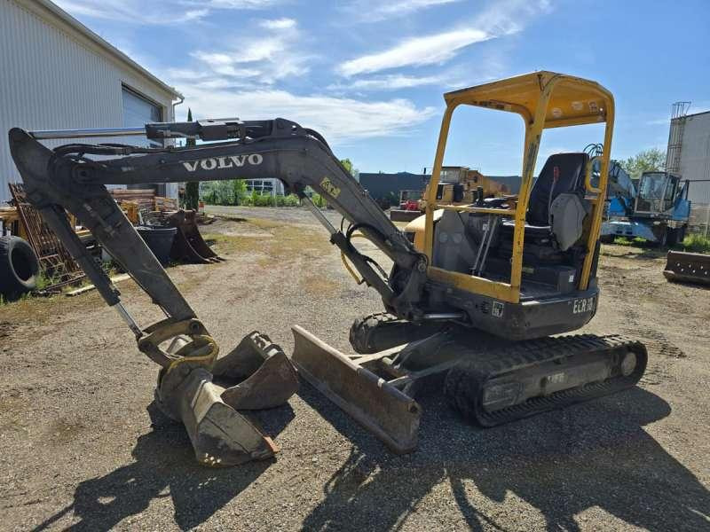 Volvo ECR38 - Mini pelle: photos 1 Volvo ECR38 - Mini pelle: photos 1