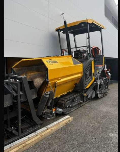 Volvo Finisseur P2820D MACHINE SUISSE - Finisseur: photos 1 Volvo Finisseur P2820D MACHINE SUISSE - Finisseur: photos 1