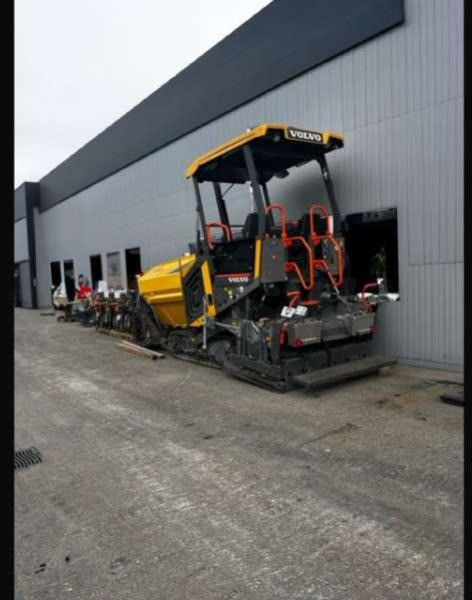 Volvo P2820D MACHINE SUISSE - Finisseur: photos 2 Volvo P2820D MACHINE SUISSE - Finisseur: photos 2