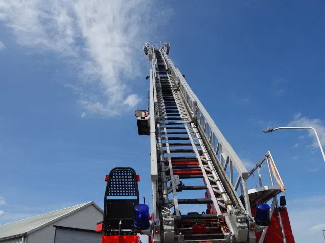 DAF LF 250 METZ 30 meter - Camion: photos 5 DAF LF 250 METZ 30 meter - Camion: photos 5