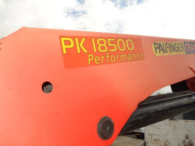Camion plateau, Camion grue DAF CF 360 6X4 MANUAL GEAR STEELSPRINGS 18,5 TON PALFINKER: photos 16