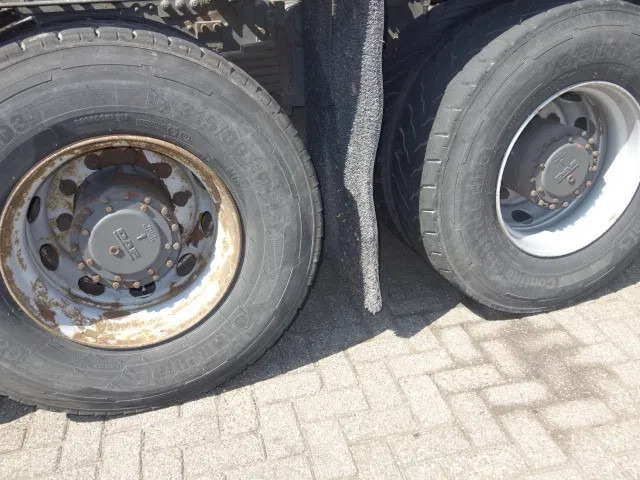 DAF CF 410 8X4 NCH CONTAINER SYSTEEM 32 TON 90 graden silo containers - Camion - système de câble: photos 5 DAF CF 410 8X4 NCH CONTAINER SYSTEEM 32 TON 90 graden silo containers - Camion - système de câble: photos 5