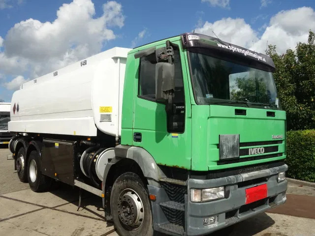 Iveco Eurotech 260 -34 FEULTANK TRUCK 20600 L MANUAL POMP - Camion citerne: photos 1 Iveco Eurotech 260 -34 FEULTANK TRUCK 20600 L MANUAL POMP - Camion citerne: photos 1