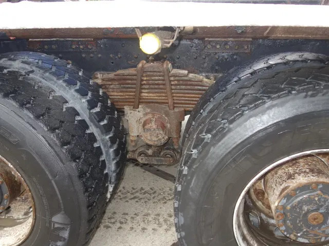 MAN 35-364 chassis cabine manual diesel pomp 6 cil 8x4 - Châssis cabine: photos 4 MAN 35-364 chassis cabine manual diesel pomp 6 cil 8x4 - Châssis cabine: photos 4