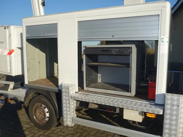 Véhicule utilitaire Iveco Daily 35S14 CUSTERS 12 METER SKY WORKER EURO 6 ,AIRCO: photos 6 Véhicule utilitaire Iveco Daily 35S14 CUSTERS 12 METER SKY WORKER EURO 6 ,AIRCO: photos 6