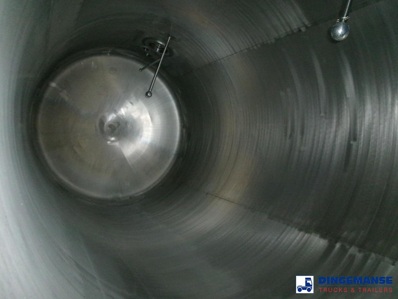 Semi-remorque citerne Clayton Food tank inox 30 m3 / 1 comp: photos 6 Semi-remorque citerne Clayton Food tank inox 30 m3 / 1 comp: photos 6