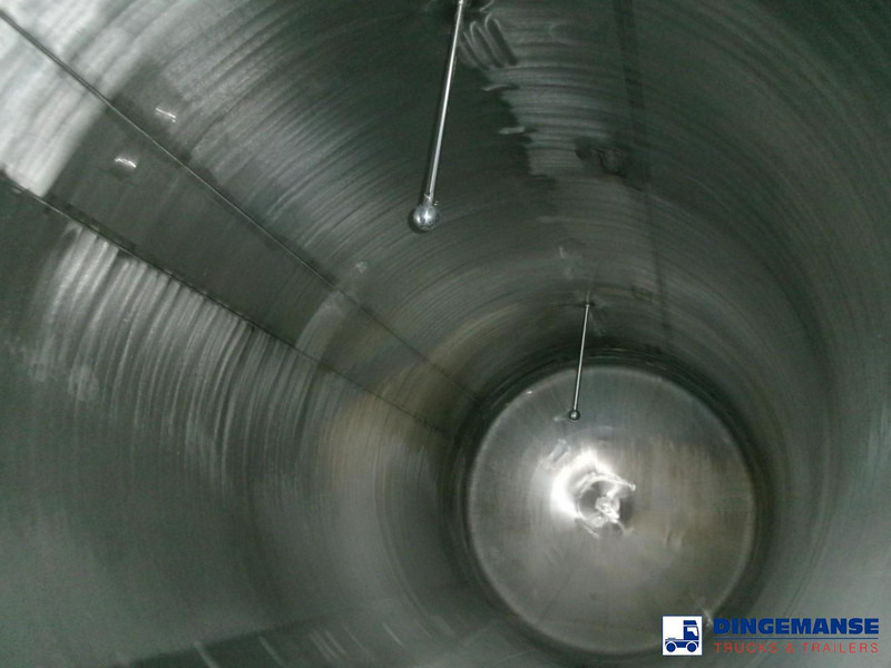 Semi-remorque citerne Clayton Food tank inox 30 m3 / 1 comp: photos 7 Semi-remorque citerne Clayton Food tank inox 30 m3 / 1 comp: photos 7